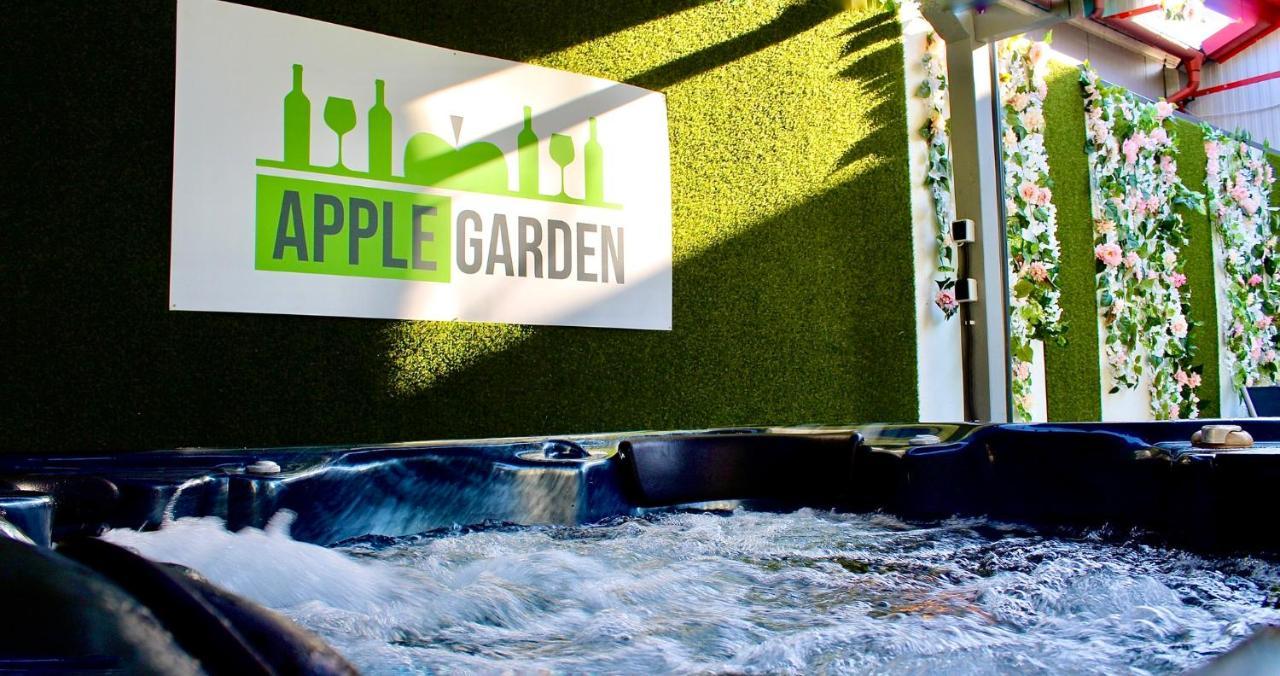 Applegarden Villa Debrecen Dış mekan fotoğraf
