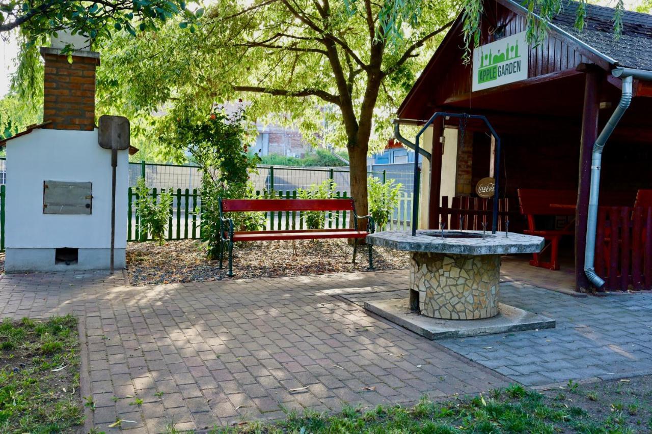 Applegarden Villa Debrecen Dış mekan fotoğraf